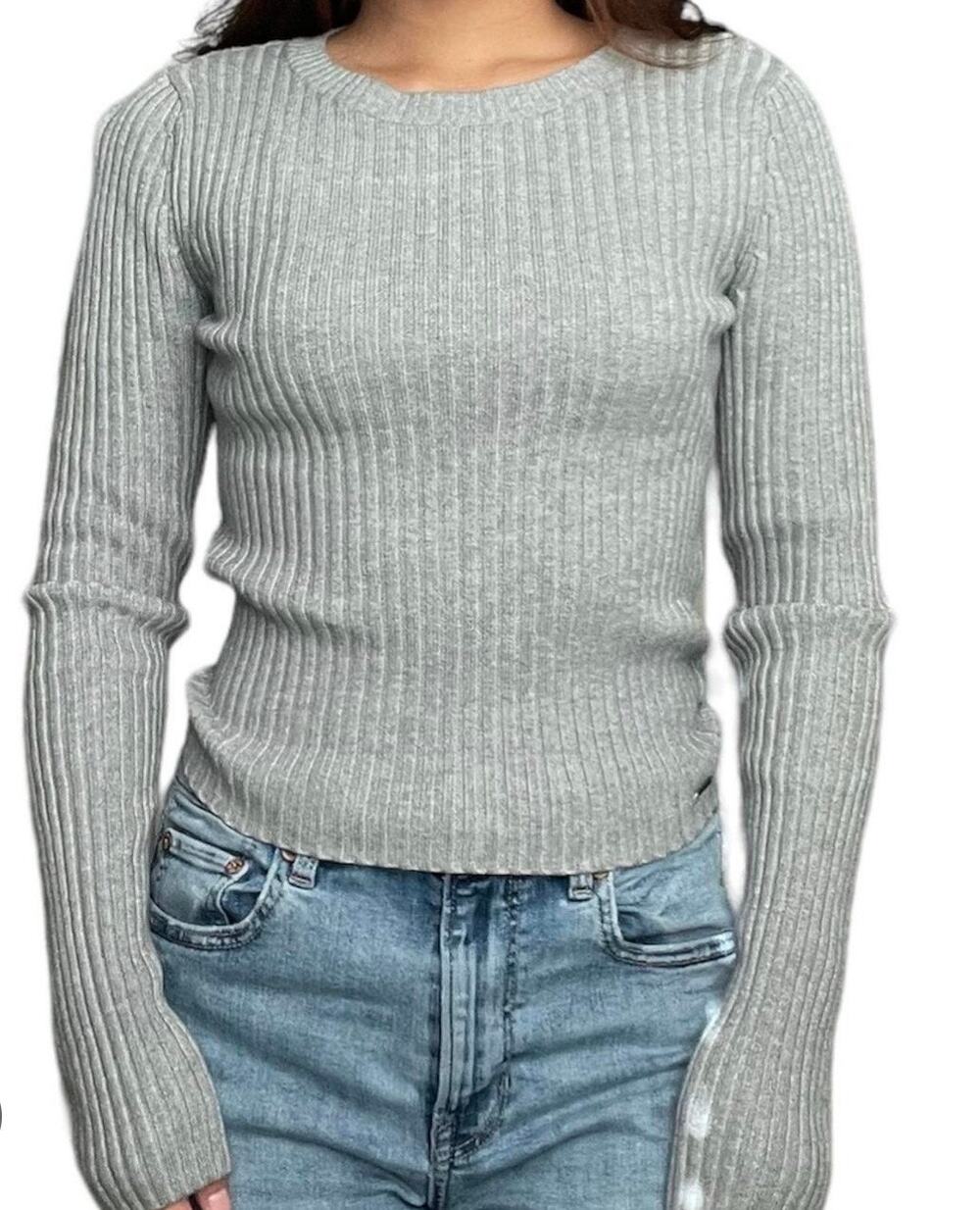 Hollister Gray Ribbed Knit Sweater Size Small Soft Fitted Crewneck Pullover